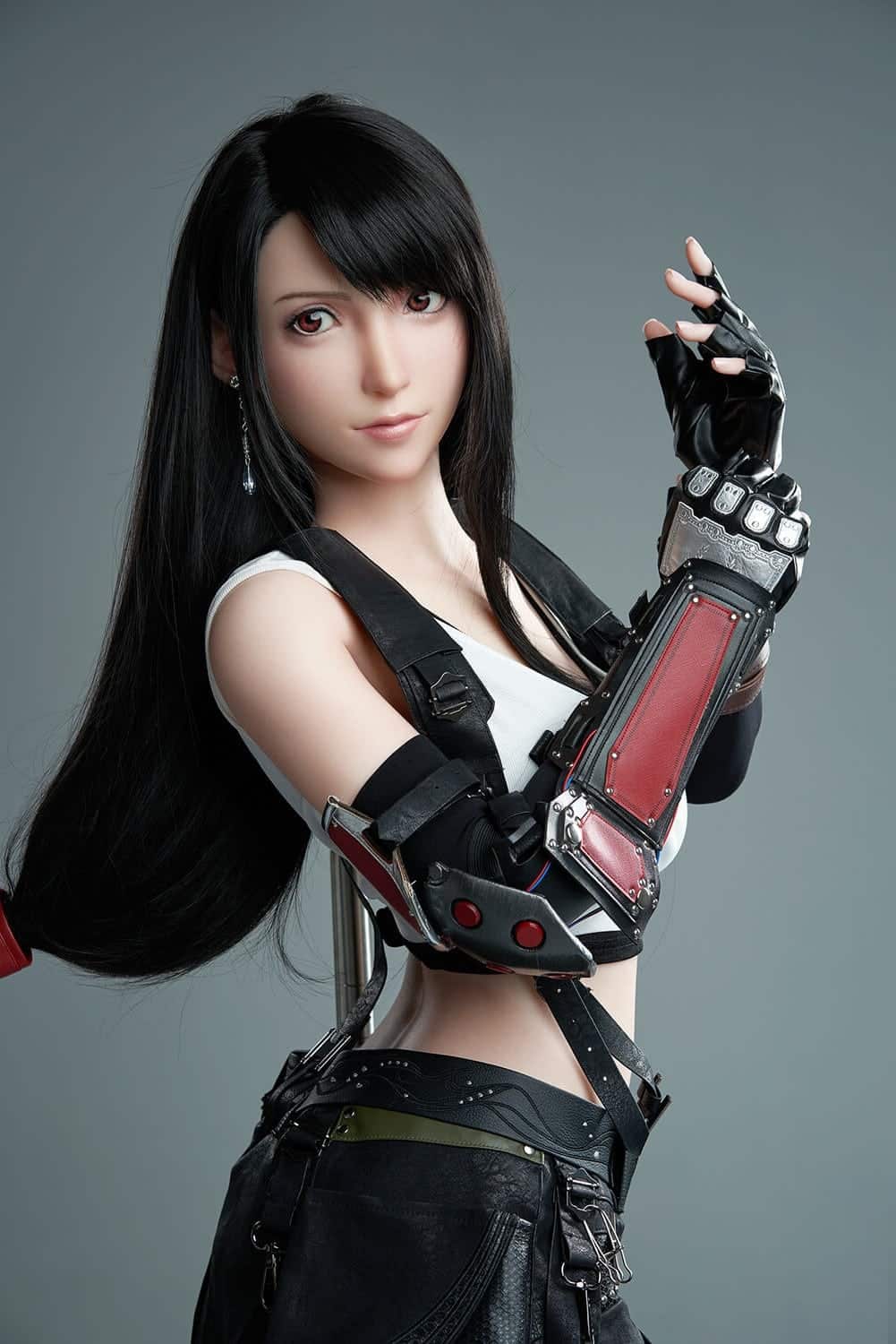Tifa Lockhart de Final Fantasy inspira una muneca sexual a tamano real 3